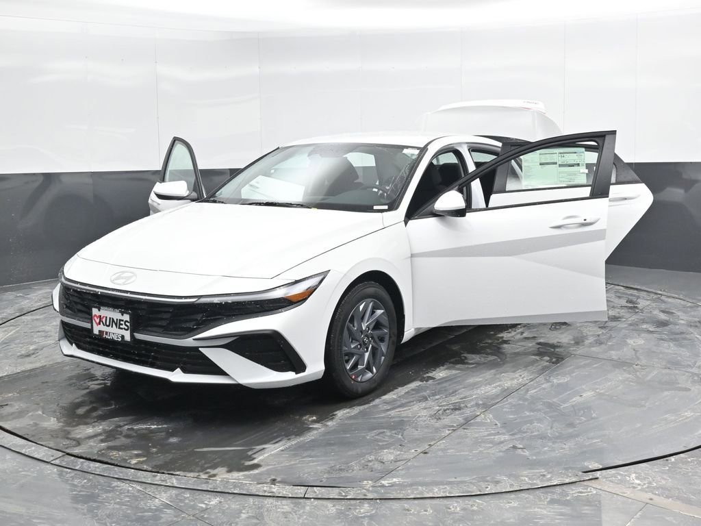 New 2026 Hyundai Elantra Blue image 52