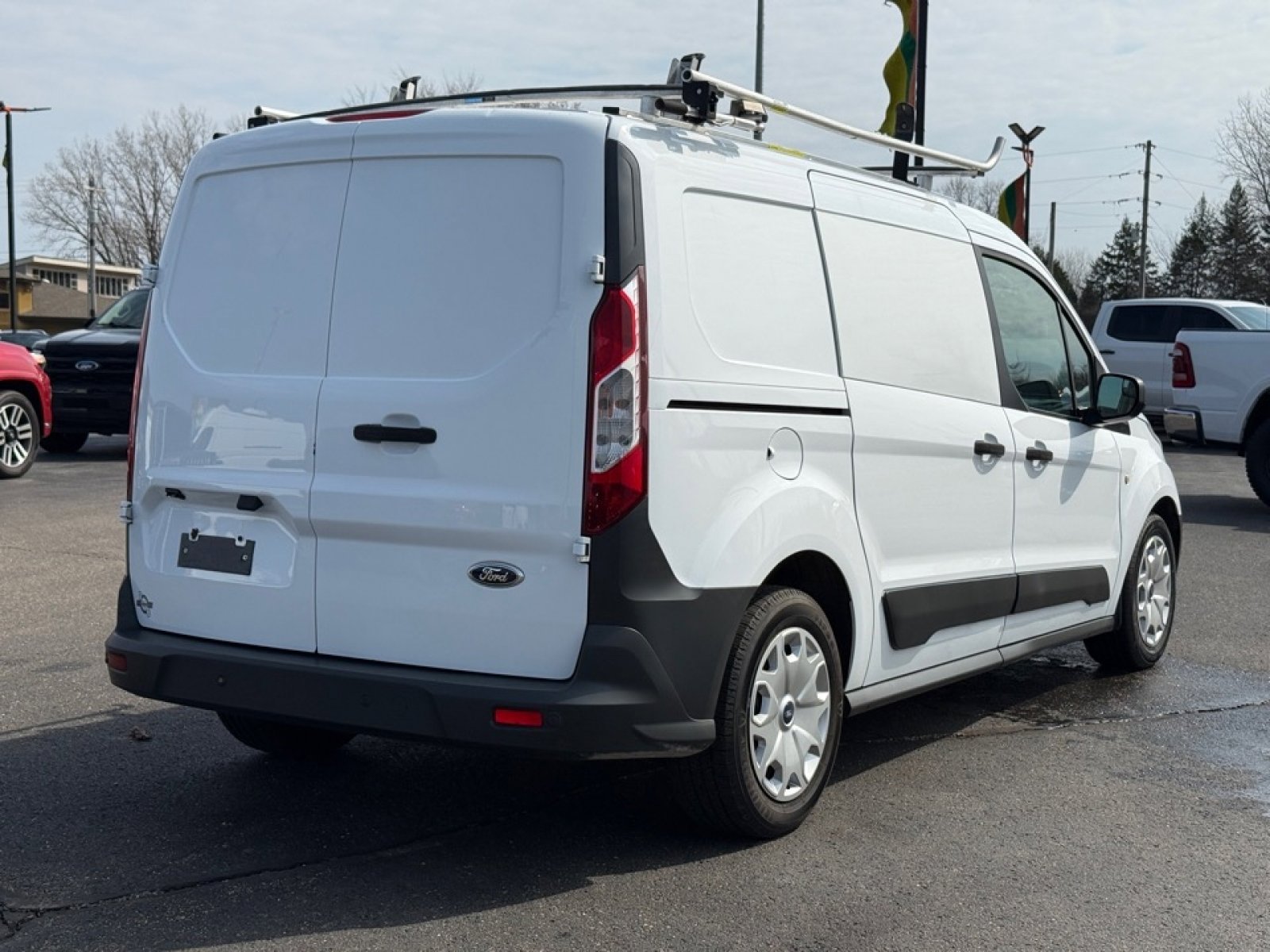 Used 2015 Ford Transit Connect XL FWD image 8