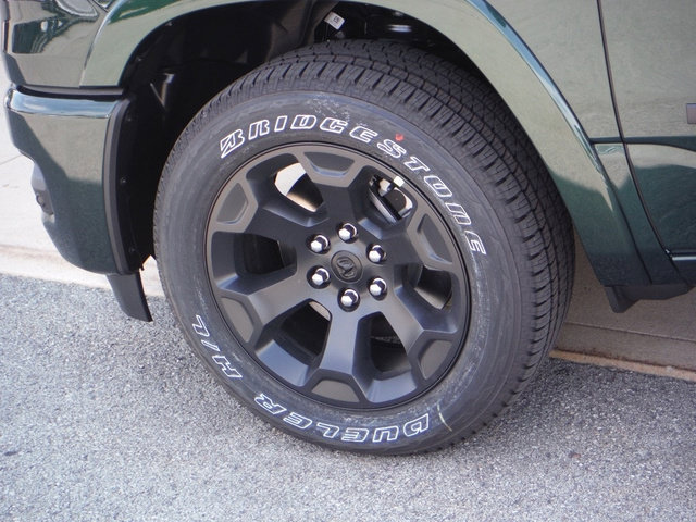 New 2027 RAM 1500 4x4 Crew Cab image 6