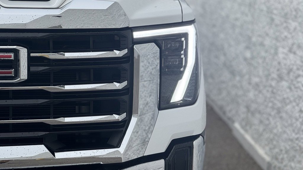Used 2024 GMC Sierra 2500 SLT w/ SLT Premium Package image 25