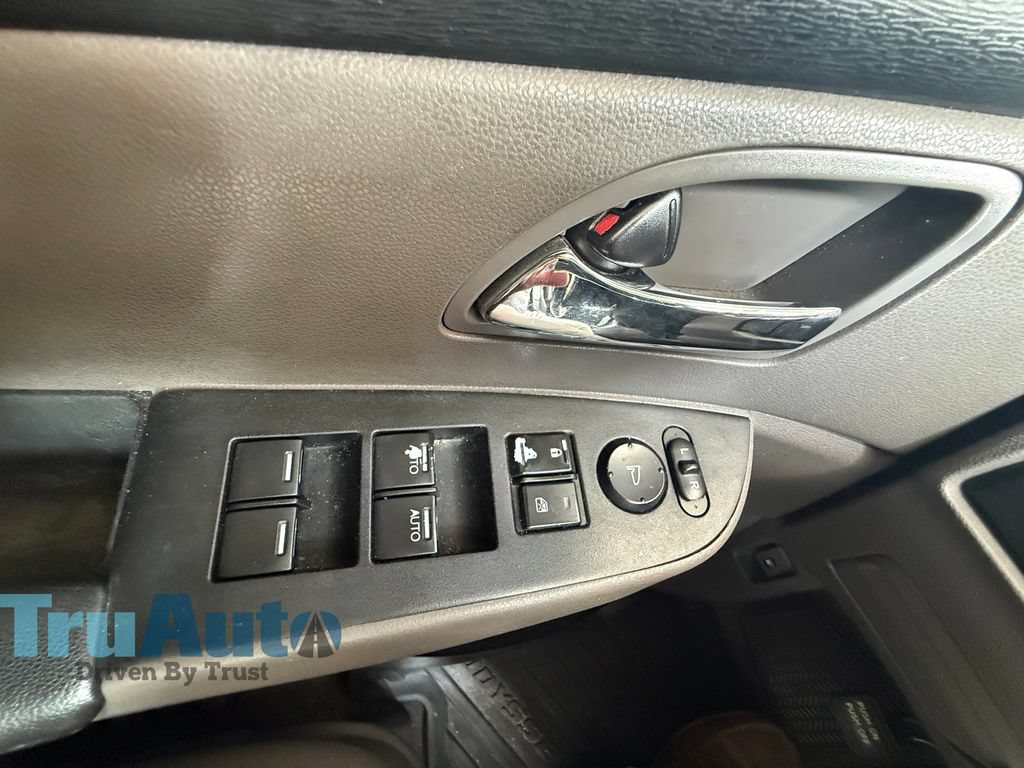 Used 2014 Honda Odyssey EX-L image 22