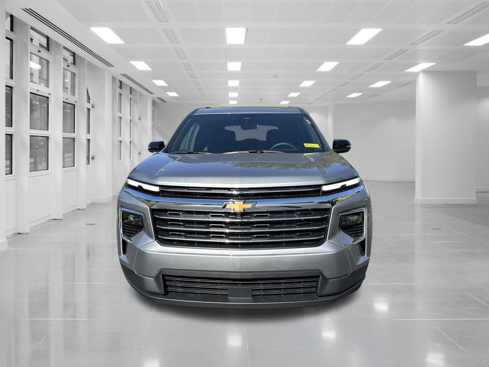 New 2027 Chevrolet Traverse LT FWD image 2