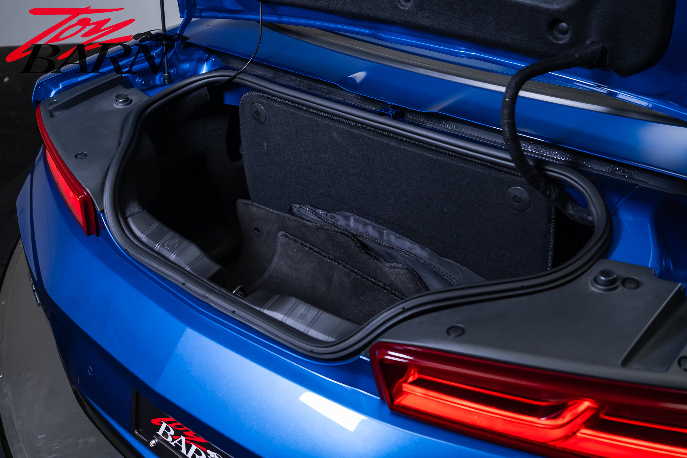 Used 2018 Chevrolet Camaro ZL1 RWD image 53