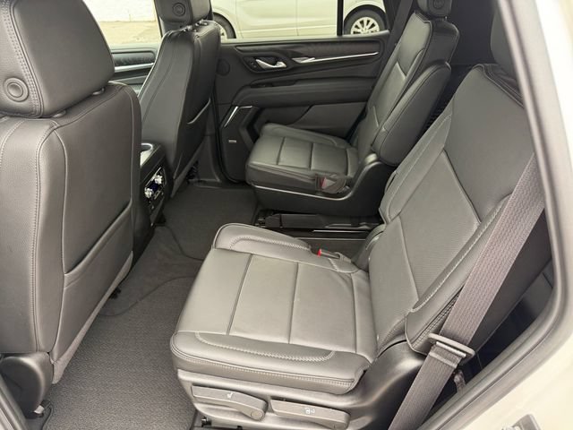 Used 2024 GMC Yukon Denali AWD/4WD image 18