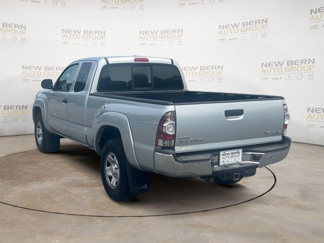 Used 2010 Toyota Tacoma 4x4 Access Cab V6 image 3