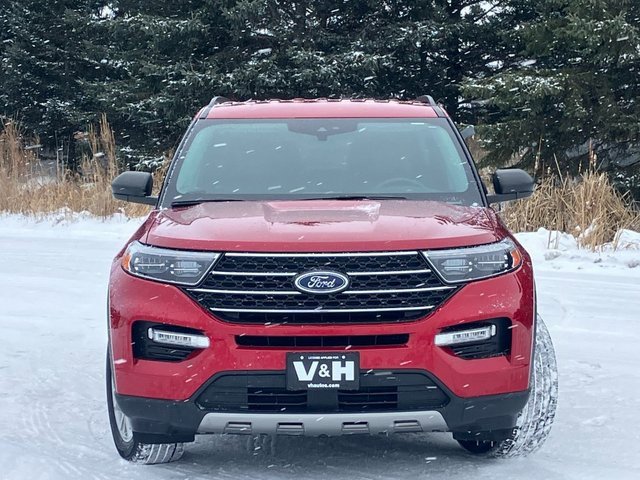 Used 2023 Ford Explorer XLT w/ Equipment Group 202A image 28