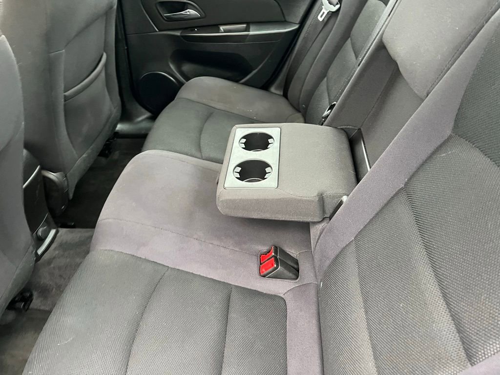 Used 2015 Chevrolet Cruze LT image 21