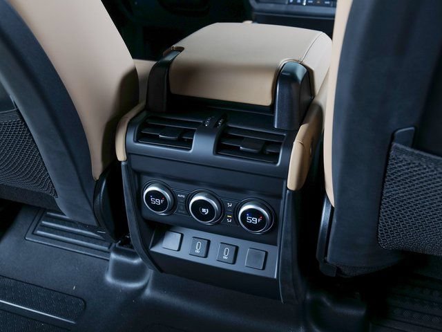 New 2026 Land Rover Defender 110 X-Dynamic SE AWD/4WD image 21