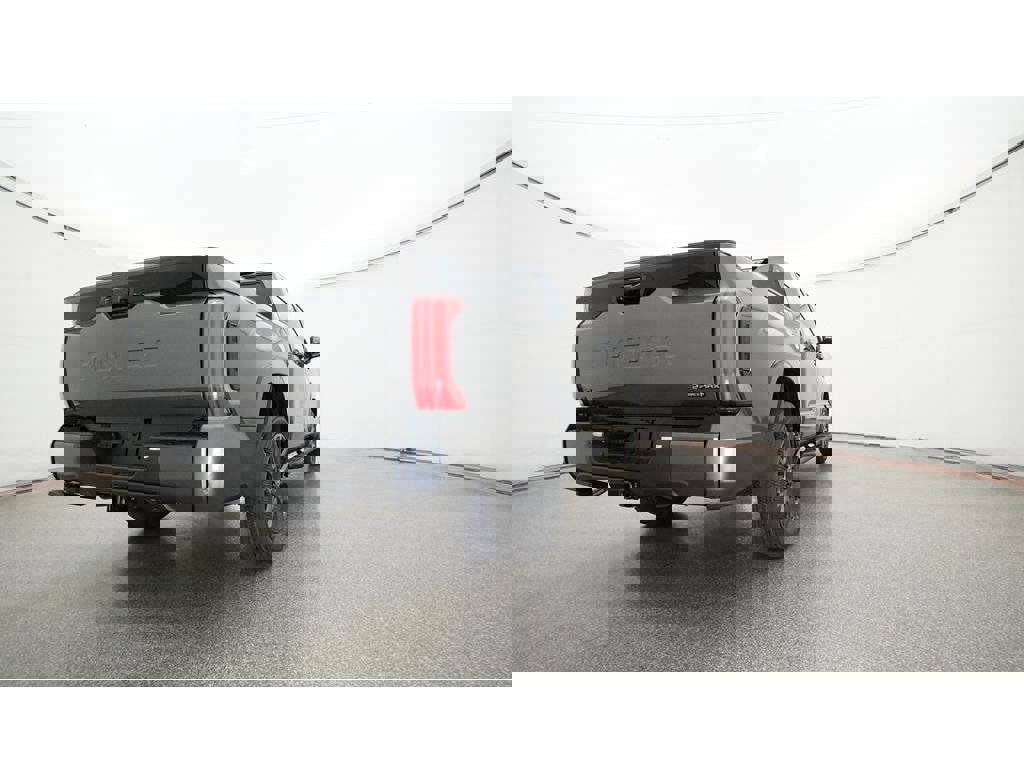 New 2025 Toyota Tundra Platinum image 32