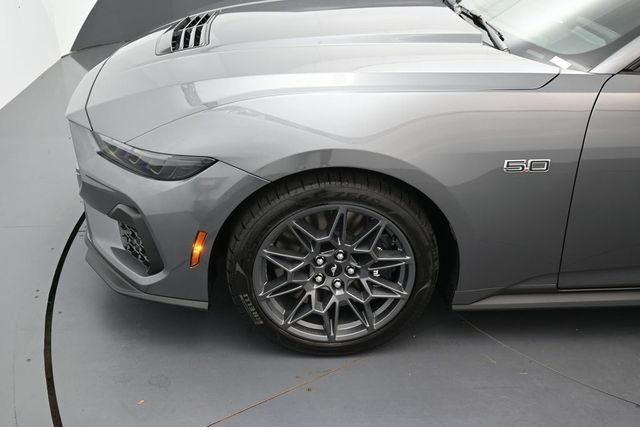 New 2026 Ford Mustang GT w/ GT Performance Package RWD image 9