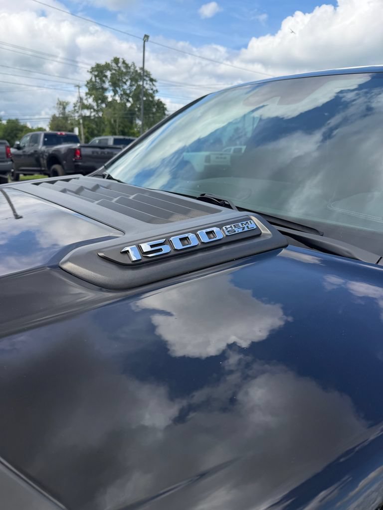 Used 2022 RAM 1500 Laramie AWD/4WD image 8