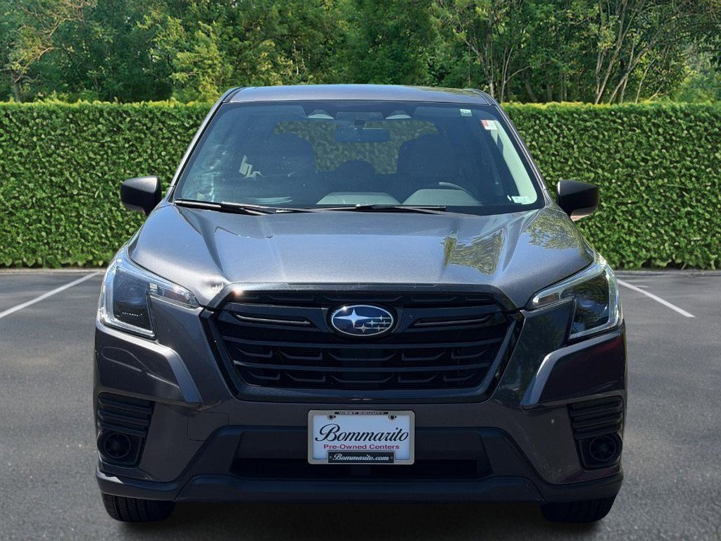 Used 2022 Subaru Forester AWD/4WD image 9
