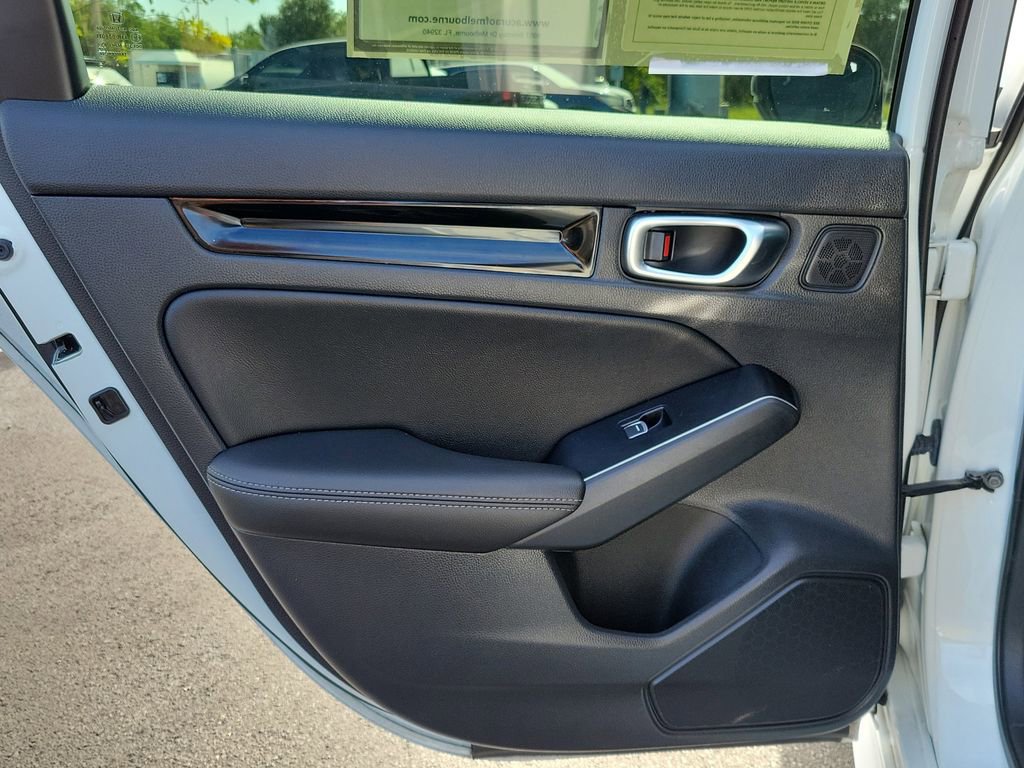 Used 2023 Honda Civic Touring image 12