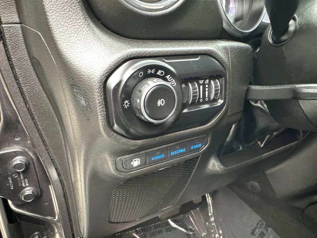 Used 2022 Jeep Wrangler Unlimited Sahara w/ Cold Weather Group image 54