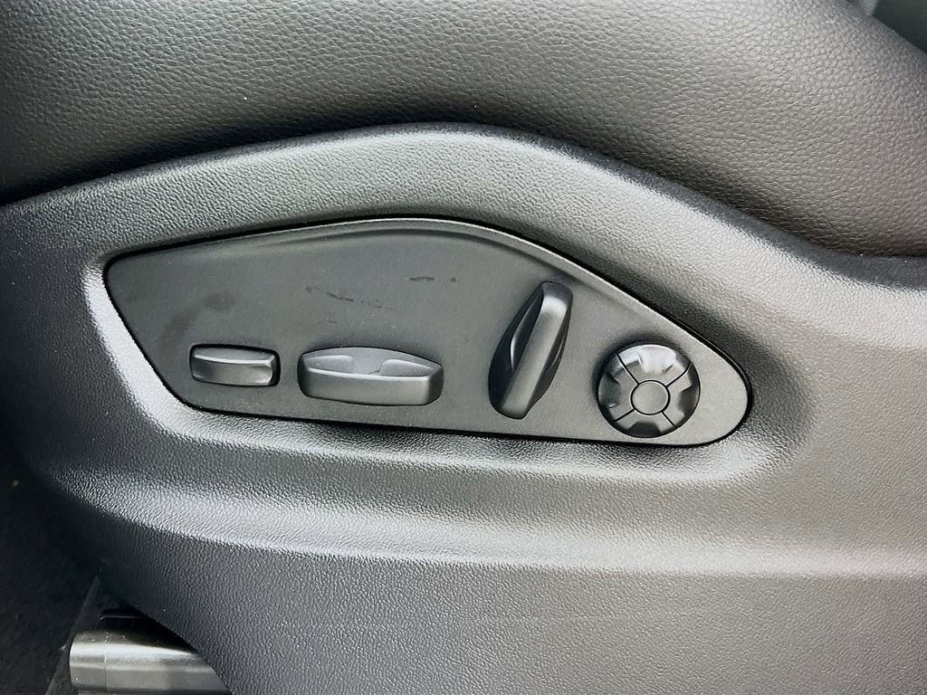 New 2026 Porsche Cayenne image 22