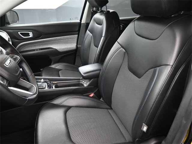 Used 2022 Jeep Compass Latitude w/ Sun and Sound Group image 19