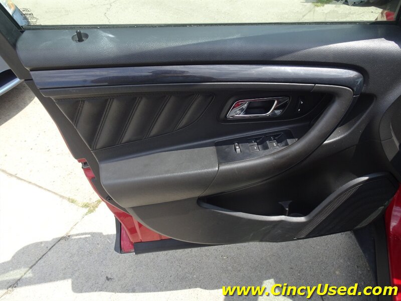 Used 2010 Ford Taurus SHO AWD/4WD image 26