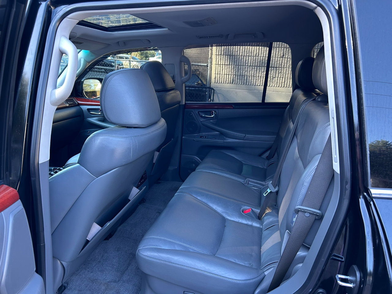 Used 2009 Lexus LX 570 4WD image 14