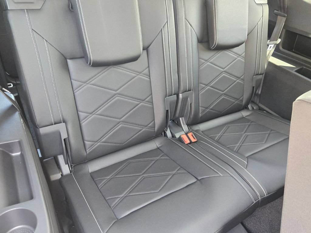 Certified 2026 Volkswagen Atlas SE FWD image 18