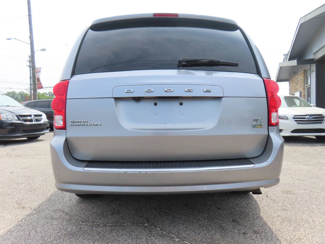 Used 2016 Dodge Grand Caravan R/T FWD image 7
