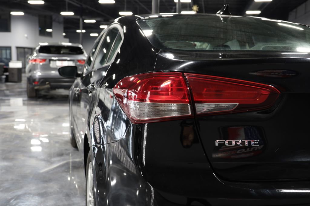 Used 2018 Kia Forte LX image 26