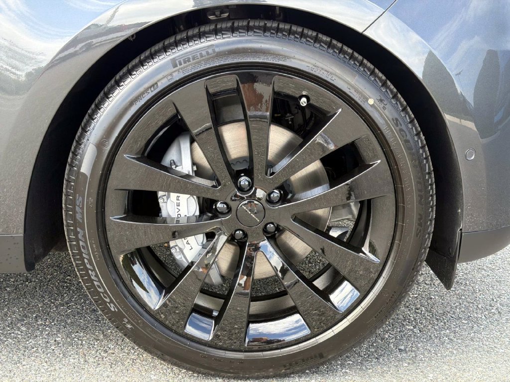 Used 2026 Land Rover Range Rover Sport SE AWD/4WD image 8