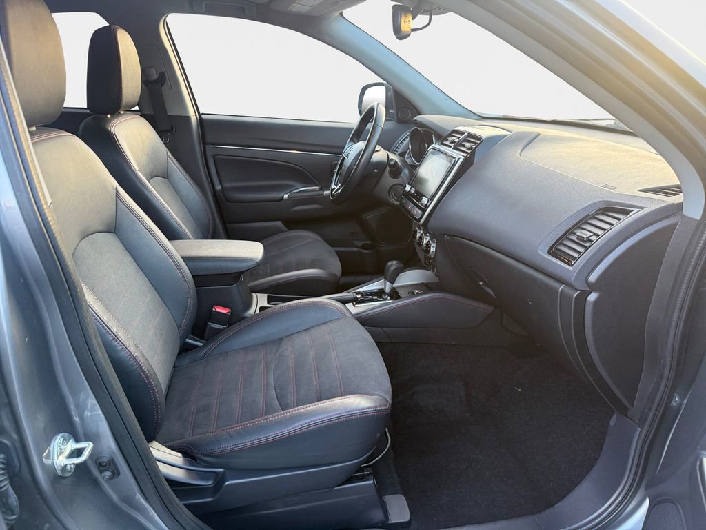 Used 2022 Mitsubishi Outlander Sport SE AWD/4WD image 18