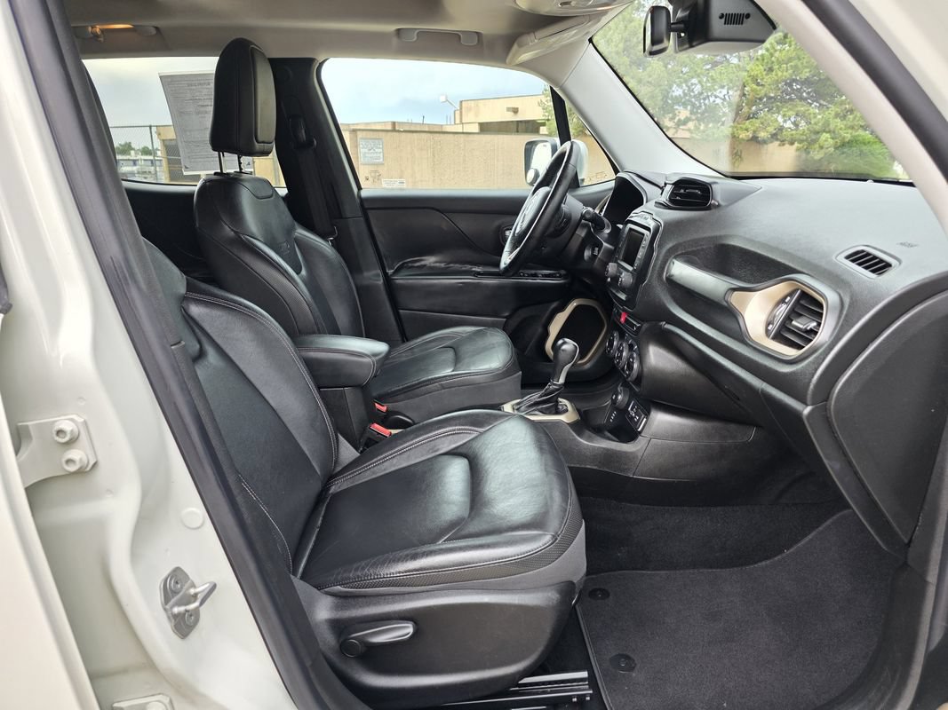 Used 2015 Jeep Renegade Limited AWD/4WD image 25
