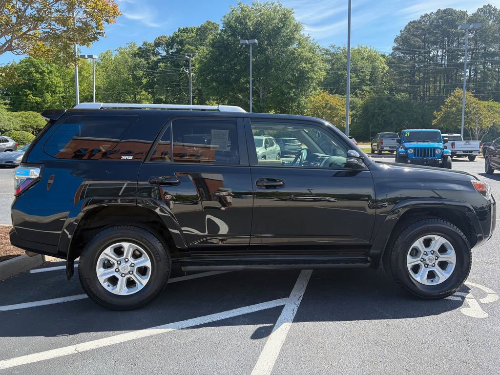 Used 2018 Toyota 4Runner SR5 Premium AWD/4WD image 4