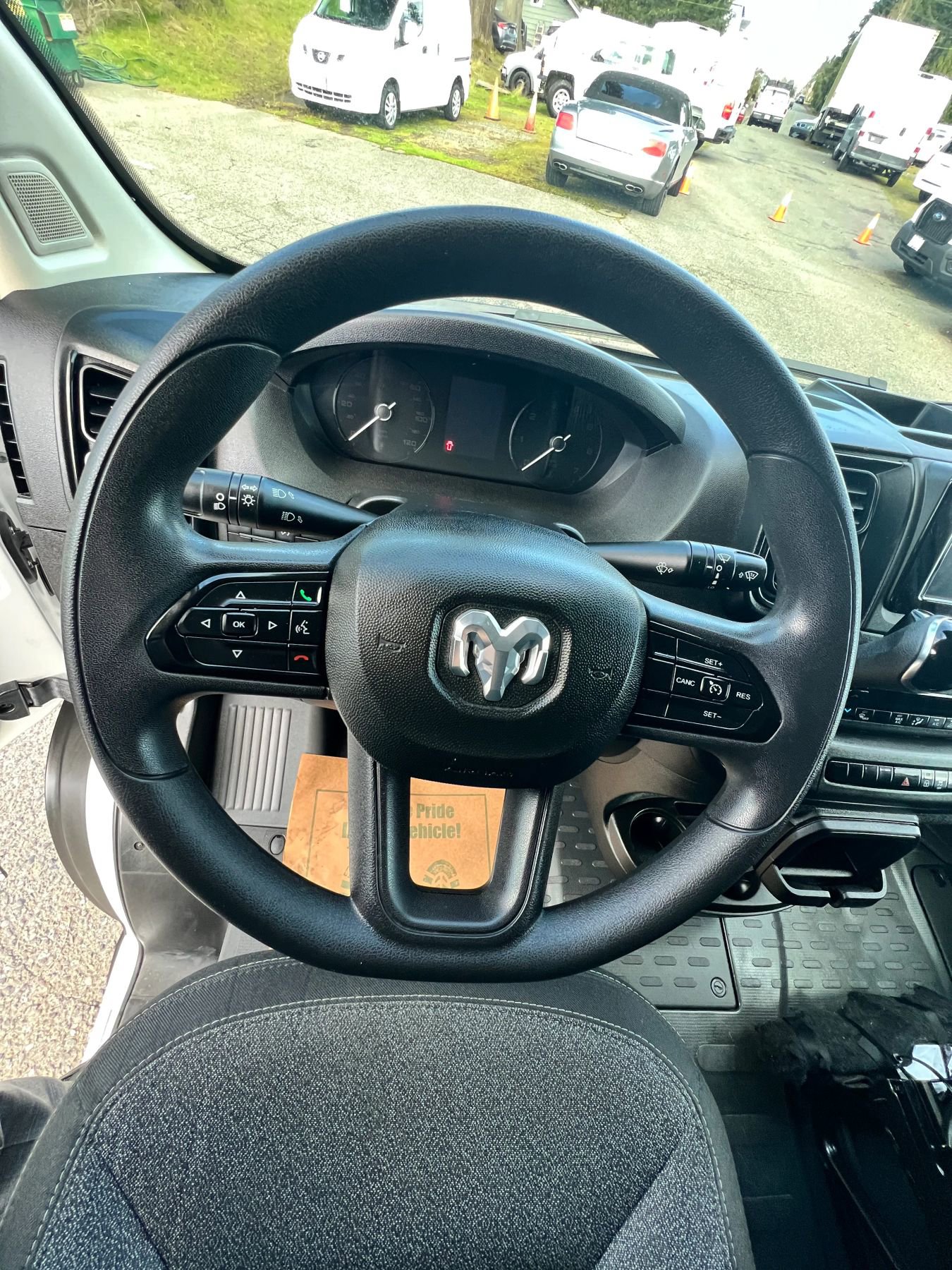 Used 2023 RAM ProMaster 2500 image 12