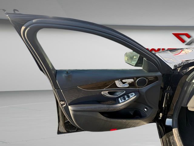 Used 2020 Mercedes-Benz C 300 4MATIC Sedan image 9