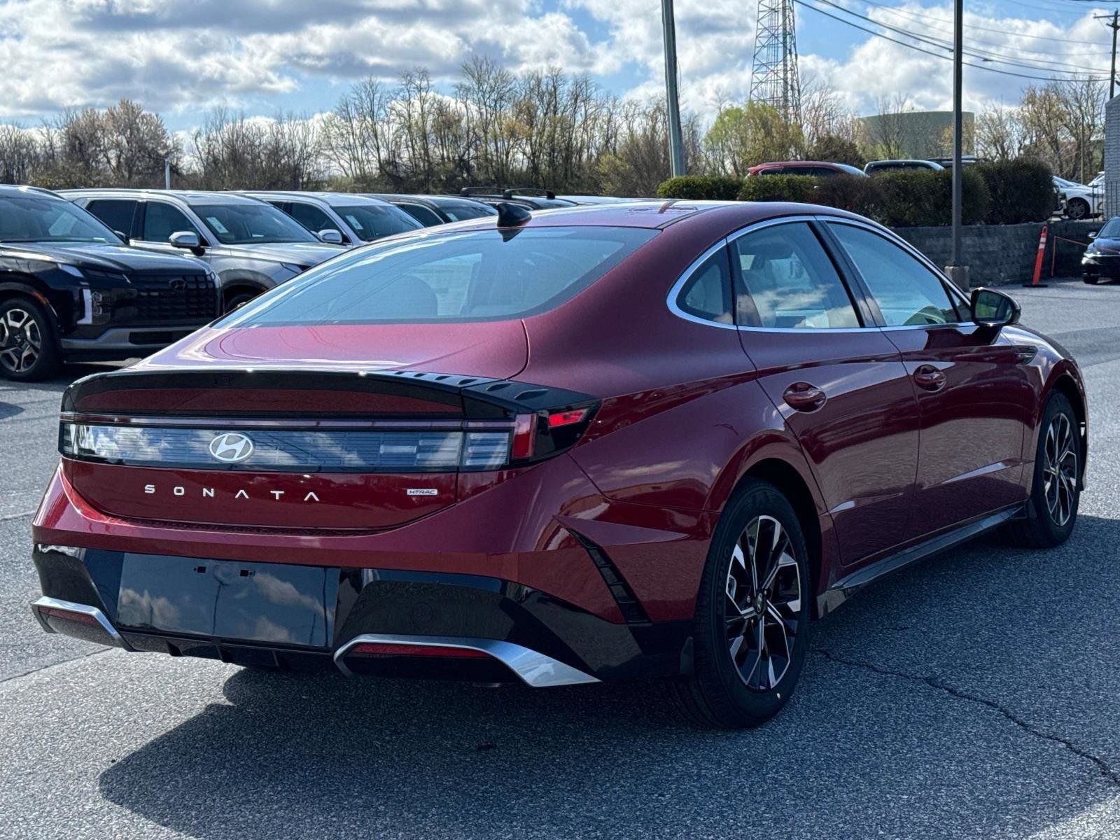 New 2025 Hyundai Sonata SEL image 12