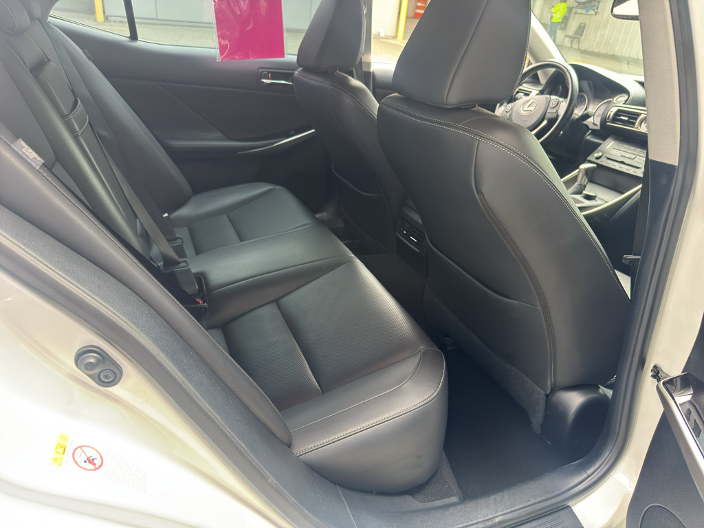 Used 2016 Lexus IS 200t RWD image 14