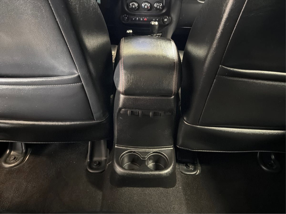 Used 2012 Jeep Wrangler Altitude AWD/4WD image 23