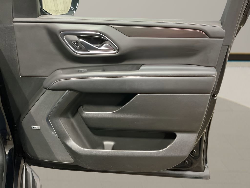 Used 2022 GMC Yukon AT4 image 29