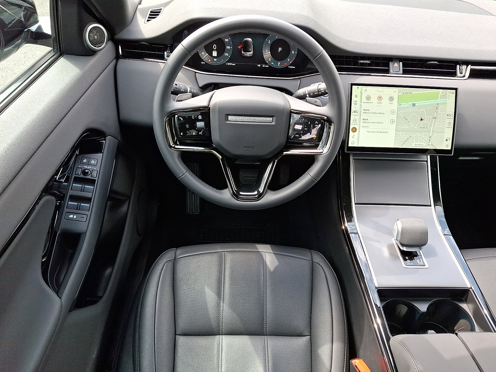 Used 2026 Land Rover Range Rover Evoque S AWD/4WD image 4