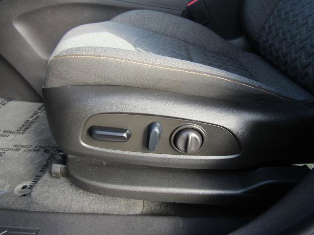 Used 2023 Chevrolet Equinox LT image 17