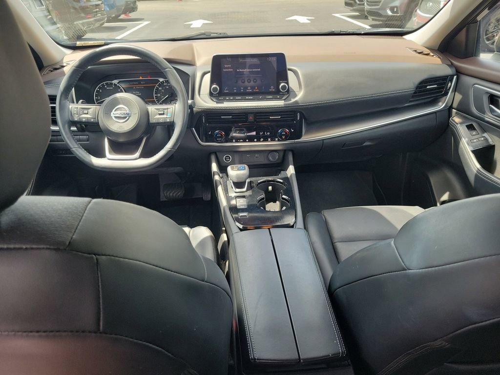 Used 2021 Nissan Rogue SV w/ Premium Package FWD image 12