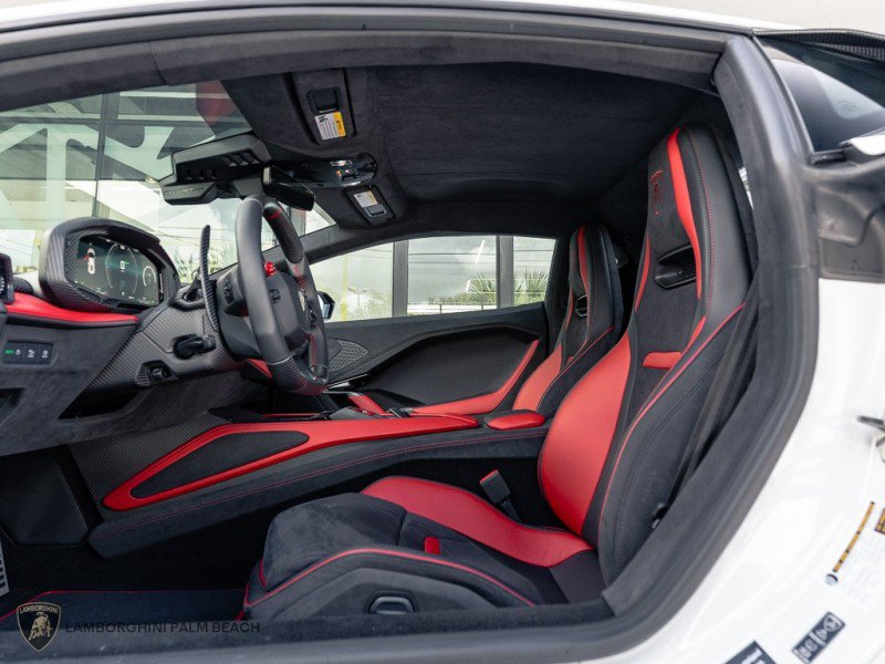 Used 2026 Lamborghini Temerario AWD/4WD image 16