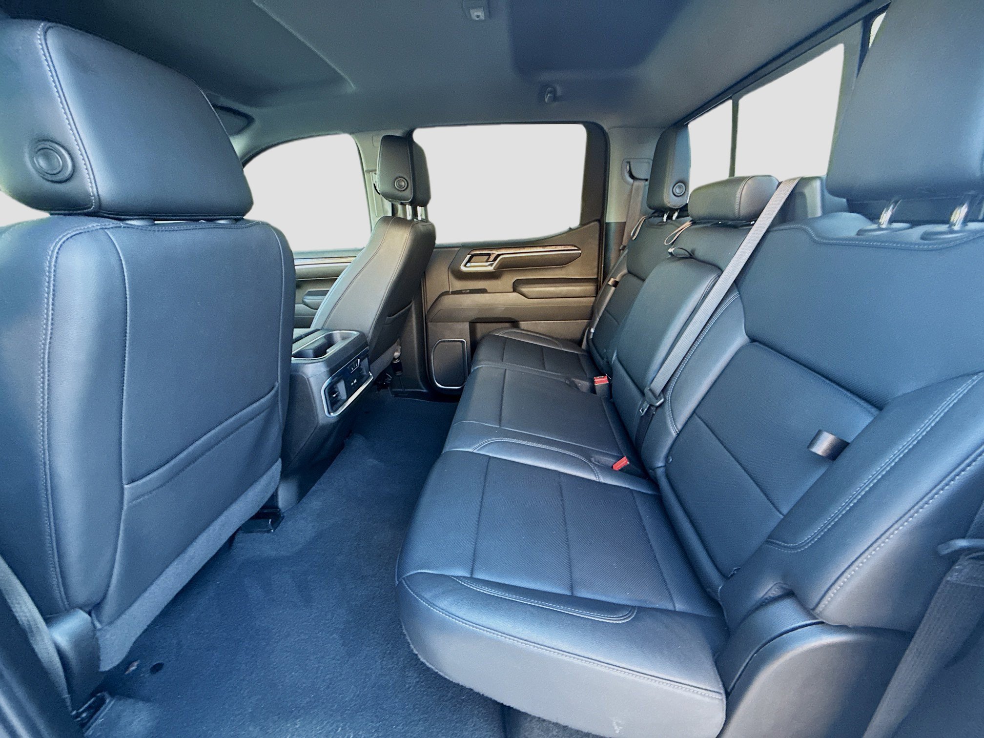 Used 2022 Chevrolet Silverado 1500 LTZ w/ LTZ Convenience Package II image 24