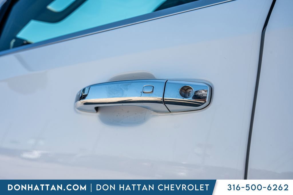 Used 2025 GMC Sierra 1500 SLT AWD/4WD image 30