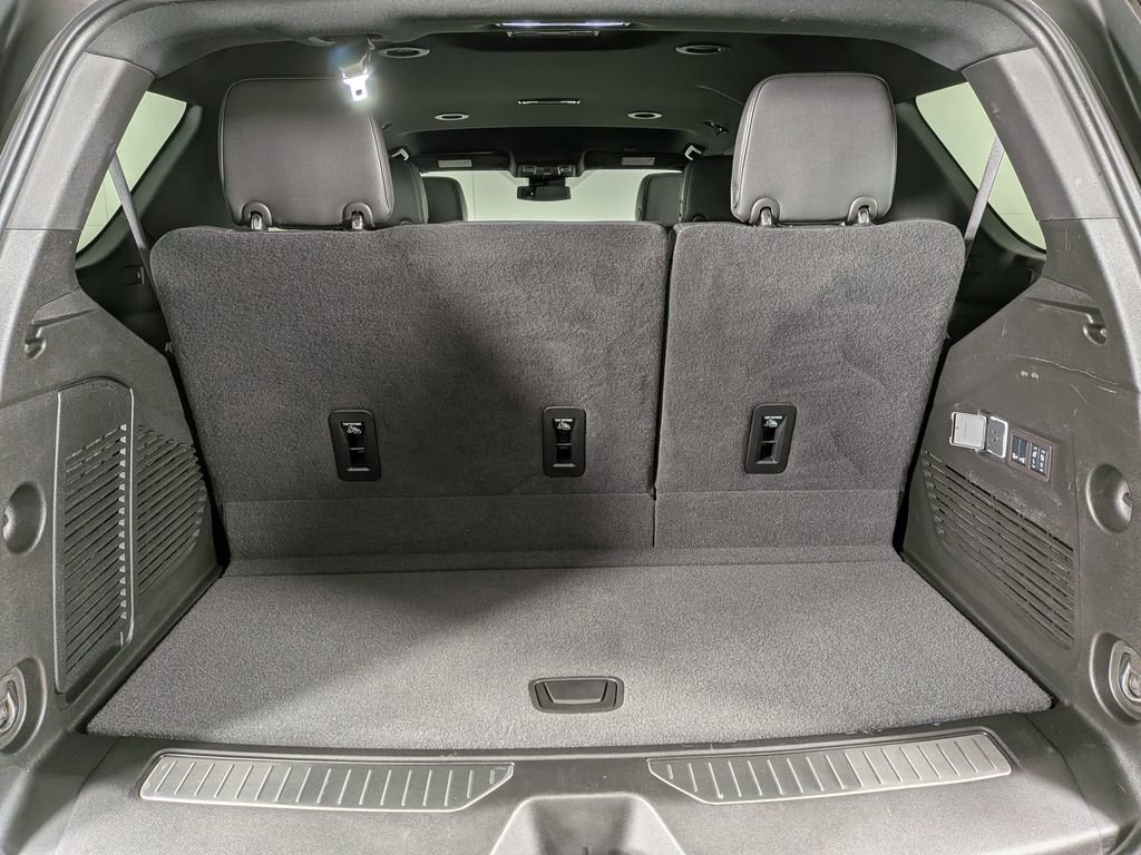 Certified 2024 Chevrolet Tahoe Z71 w/ Luxury Package image 10