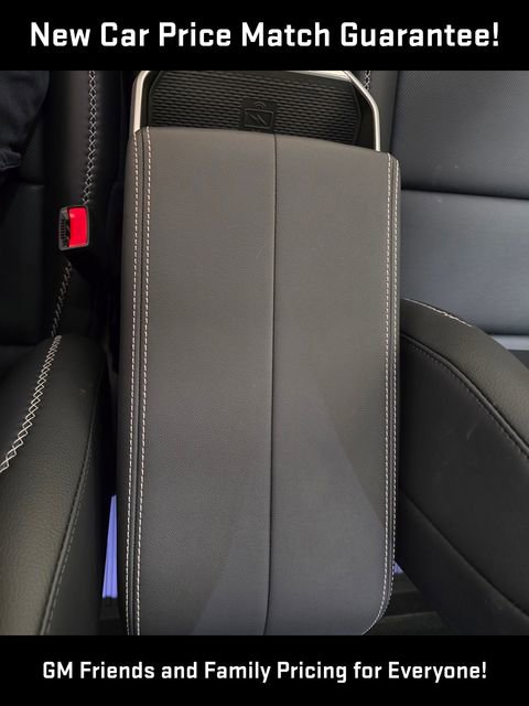 New 2026 GMC Terrain Denali w/ LPO, Black Badging Package image 24