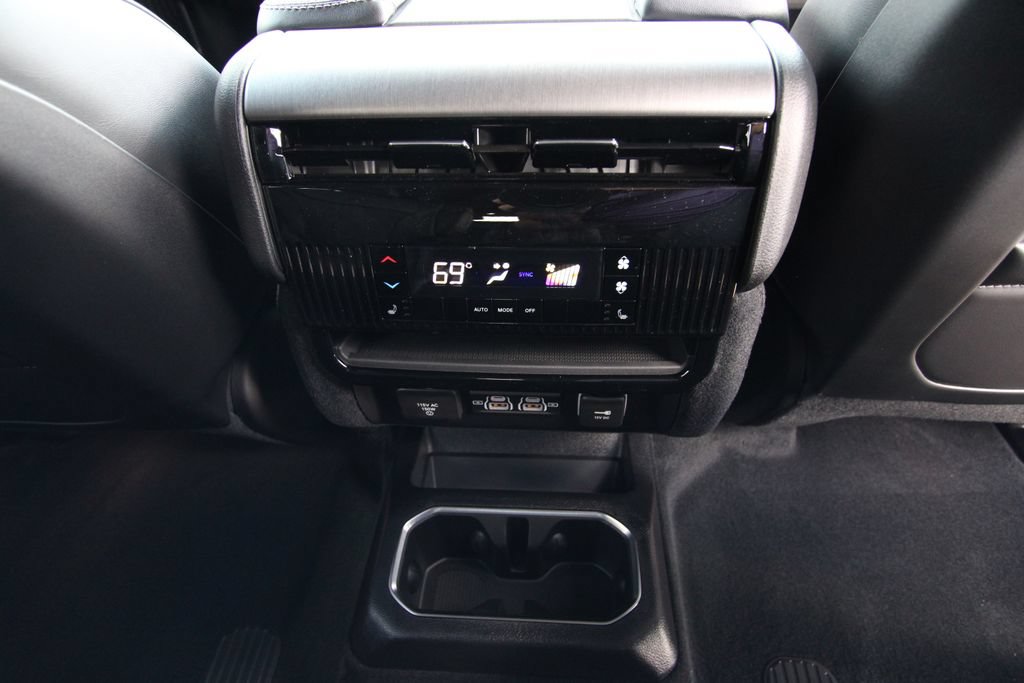 New 2026 Jeep Grand Wagoneer Limited w/ Convenience Group I AWD/4WD image 47