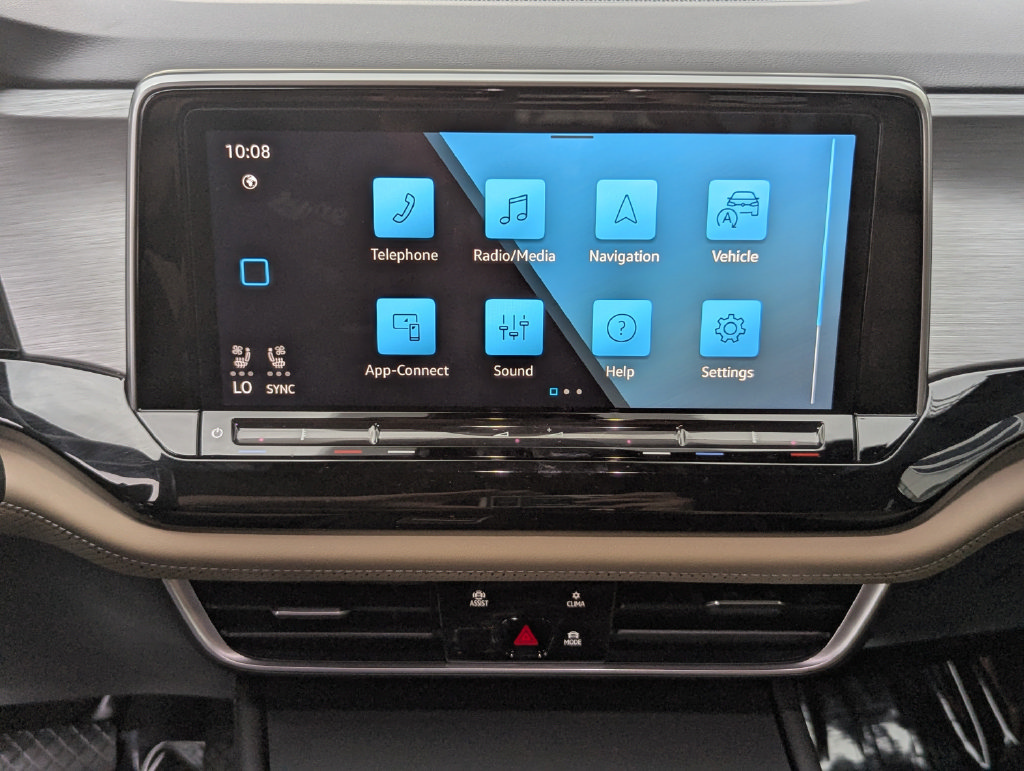 Certified 2025 Volkswagen Atlas Cross Sport SE FWD image 21