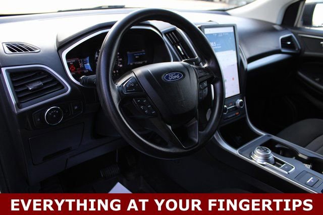 Used 2021 Ford Edge SE image 12