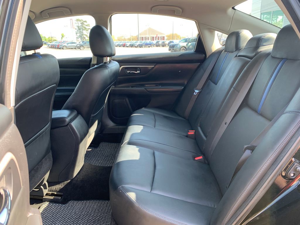 Used 2018 Nissan Altima 2.5 SR w/ SR Special Edition image 25