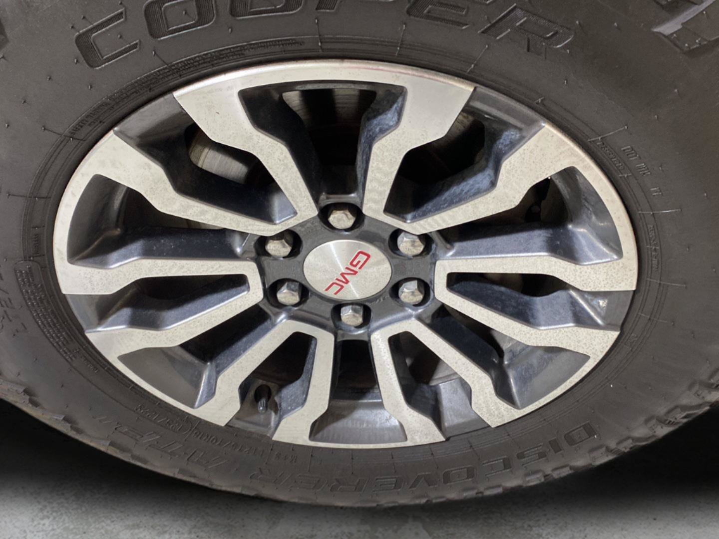 Used 2019 GMC Sierra 1500 AT4 w/ AT4 Premium Package AWD/4WD image 21