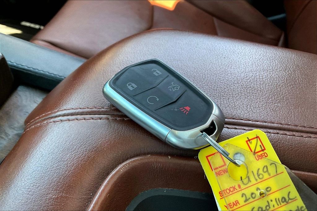 Used 2020 Cadillac Escalade Premium Luxury image 10