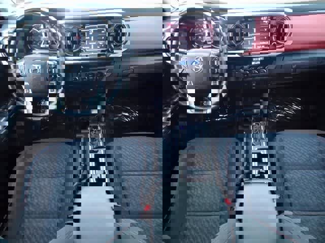 Used 2021 Toyota Tacoma SR5 image 12